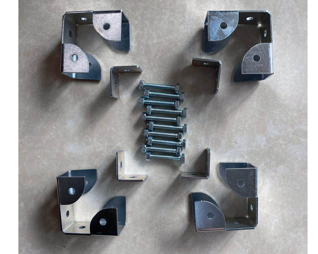Civatalı Metal Köşe Profil Bağlantı Parçası  4  lü Set
